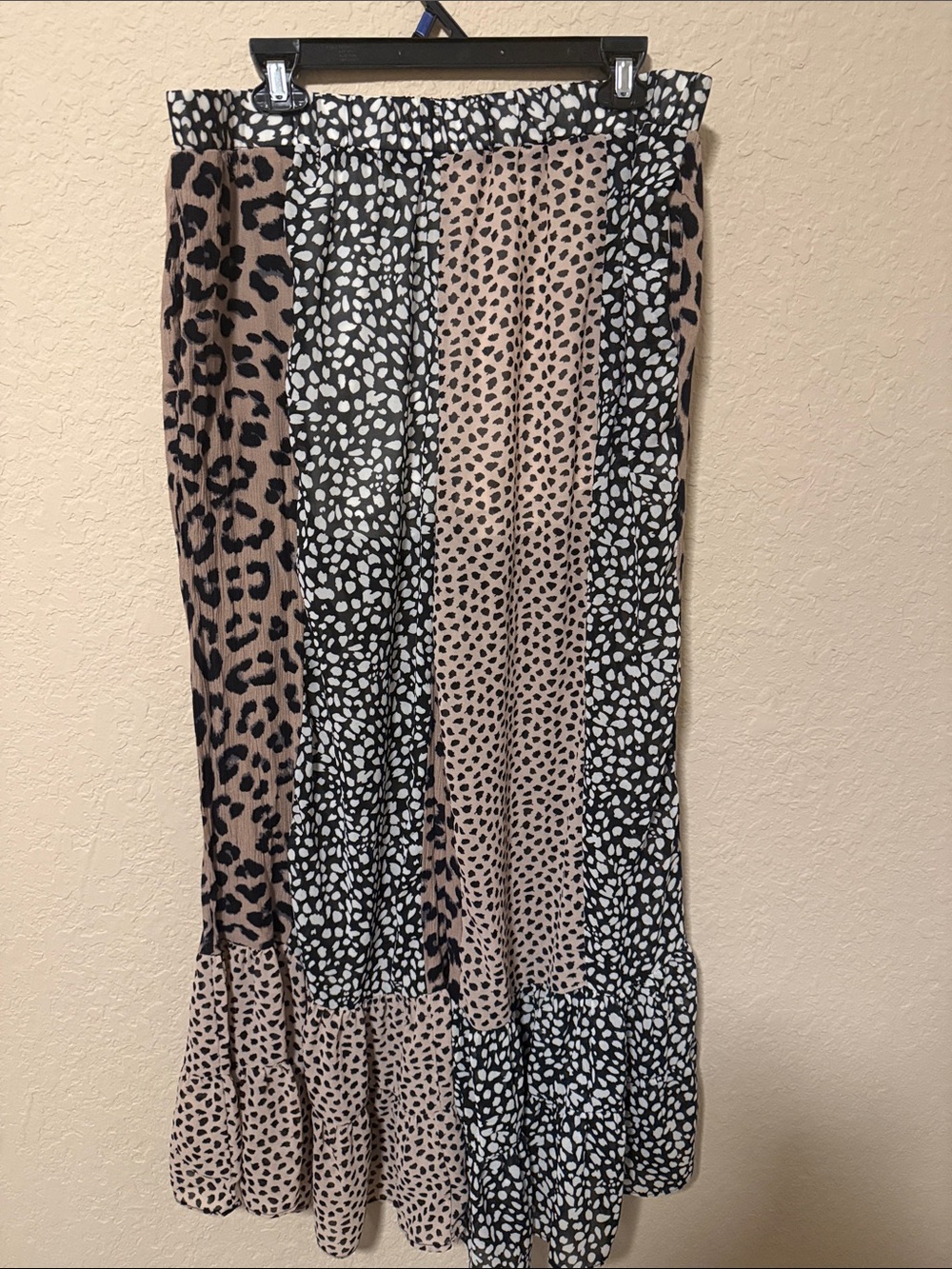 Umgee Mixed Animal Print Tiered Maxi Skirt in Beige and Black